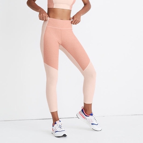 8.Outdoor Voices® 3/4 Warmup Leggings - Picture 1 of 8